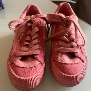 Rocket Dog Blush Lace-Up Sneakers